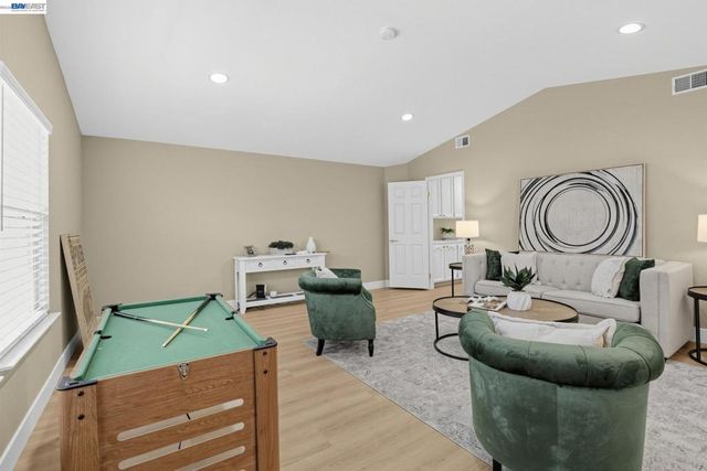 128 Summerset Ct, San Ramon, CA 94583