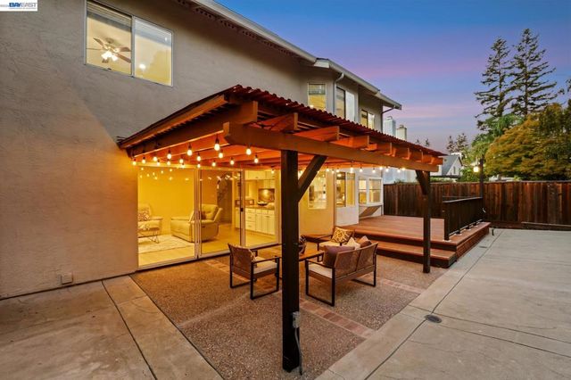 128 Summerset Ct, San Ramon, CA 94583