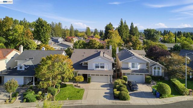 128 Summerset Ct, San Ramon, CA 94583