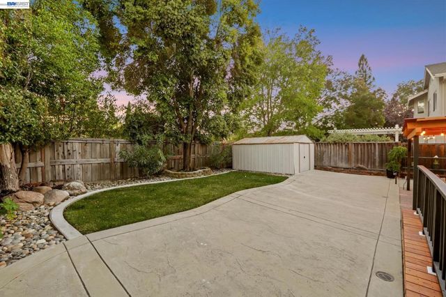 128 Summerset Ct, San Ramon, CA 94583