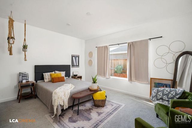 9611 Redwood River Lane, Shafter, CA 93263