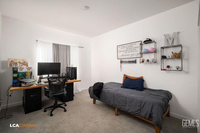 9611 Redwood River Lane, Shafter, CA 93263