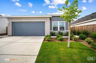 9611 Redwood River Lane, Shafter, CA 93263