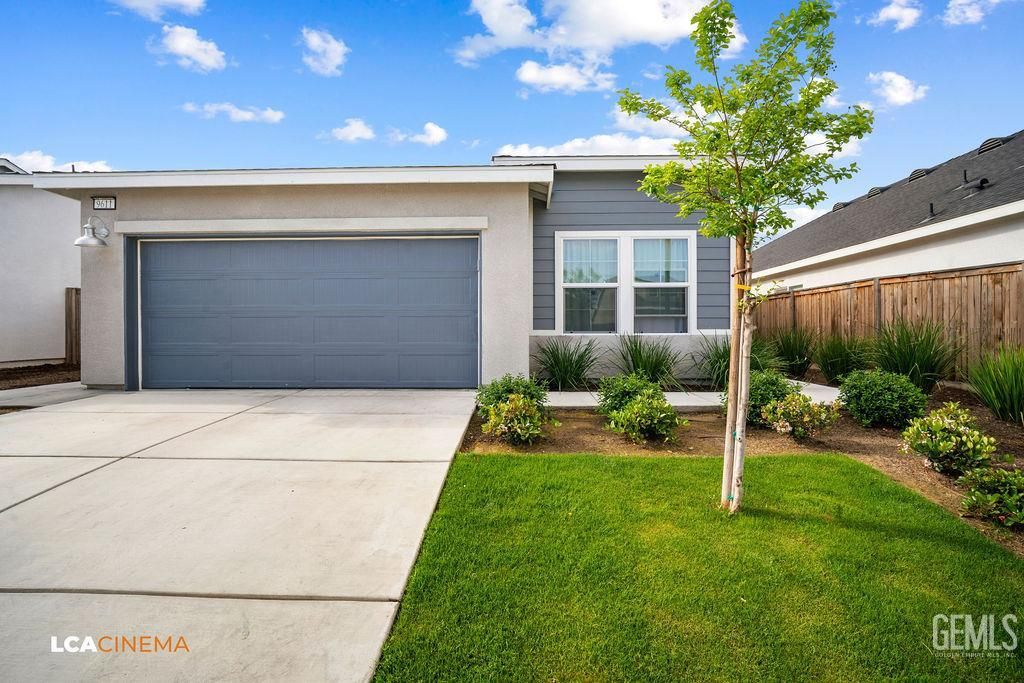 9611 Redwood River Lane, Shafter, CA 93263