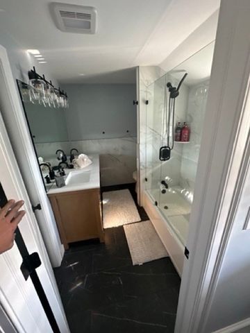 154 West St, Randolph, MA 02368
