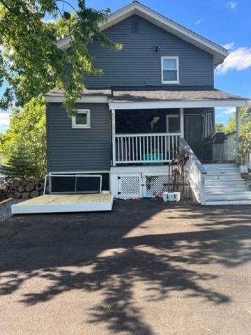 154 West St, Randolph, MA 02368