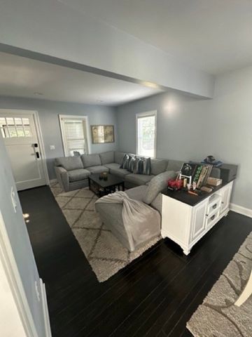 154 West St, Randolph, MA 02368