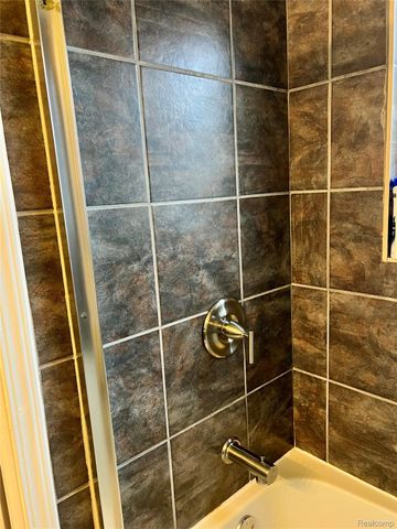 34405 Little Mack Avenue, Clinton Charter Township, MI 48035