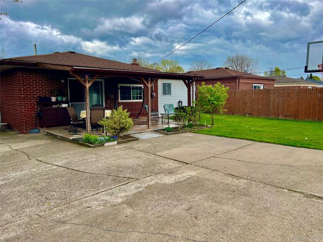 34405 Little Mack Avenue, Clinton Charter Township, MI 48035