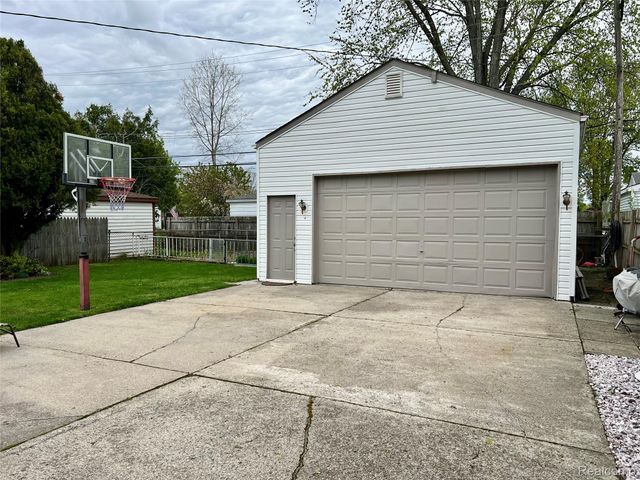 34405 Little Mack Avenue, Clinton Charter Township, MI 48035