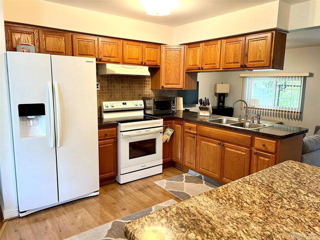 34405 Little Mack Avenue, Clinton Charter Township, MI 48035
