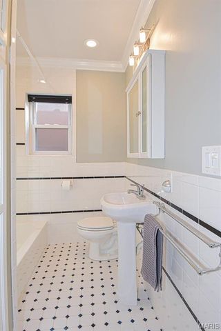 3324 Wyoming Street, St Louis, MO 63118