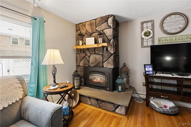 4315 Candlelight Lane, Clay, NY 13090