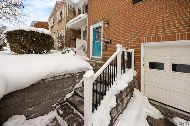 4315 Candlelight Lane, Clay, NY 13090