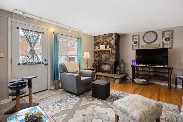 4315 Candlelight Lane, Clay, NY 13090