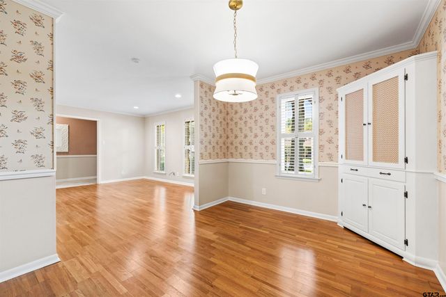 1020 Regency Ln, Tyler, TX 75703