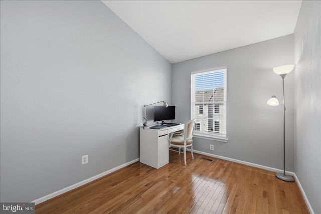 42798 SYKES TER, Chantilly, VA 20152