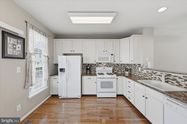 42798 SYKES TER, Chantilly, VA 20152