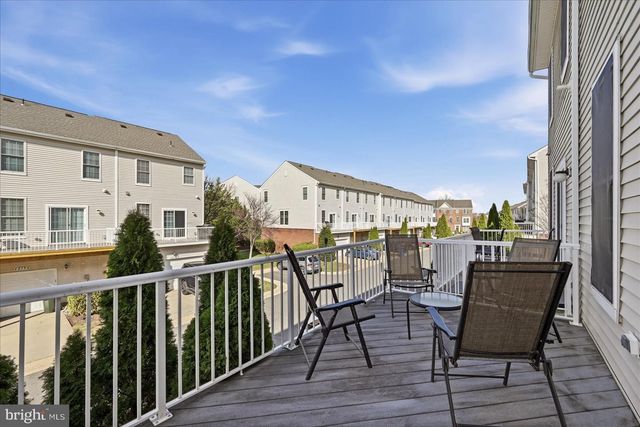 42798 SYKES TER, Chantilly, VA 20152