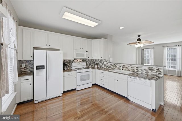 42798 SYKES TER, Chantilly, VA 20152