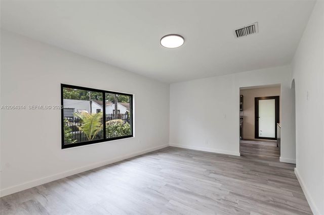 25 NW 78th Street 1, Miami, FL 33150