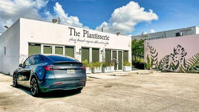25 NW 78th Street 1, Miami, FL 33150