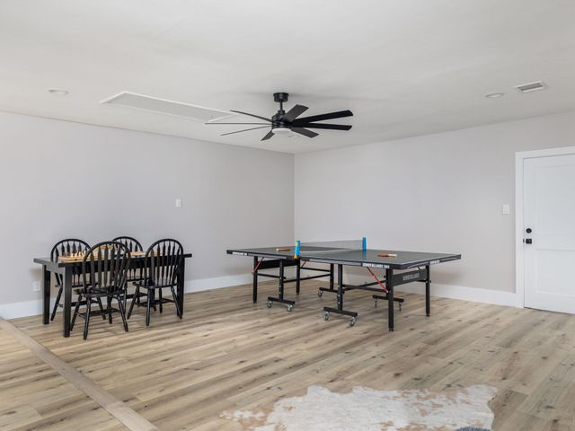 2401 Apple Valley CIR, Austin, TX 78747