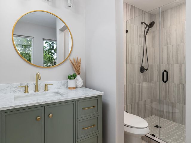 2401 Apple Valley CIR, Austin, TX 78747