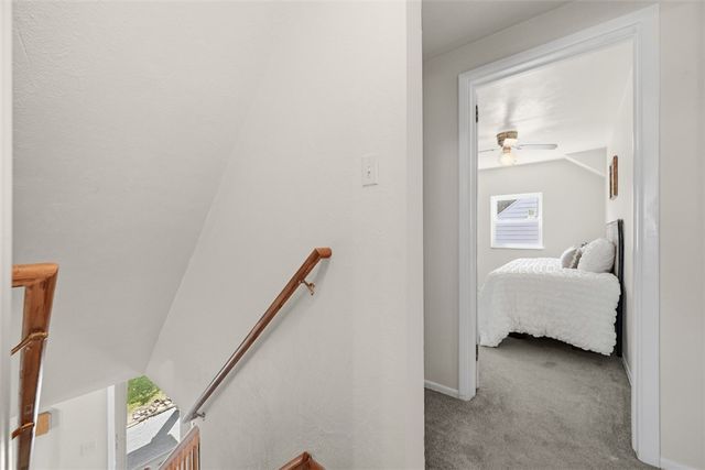 73 Clifford Dr, Green Tree, PA 15220