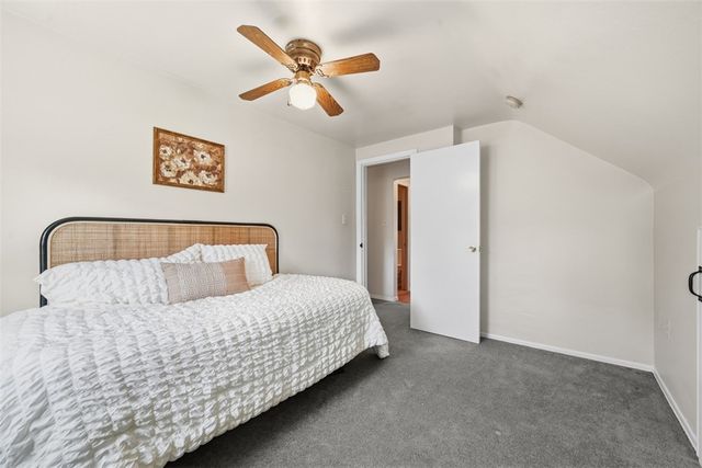 73 Clifford Dr, Green Tree, PA 15220