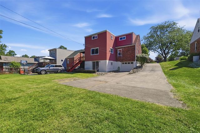 73 Clifford Dr, Green Tree, PA 15220