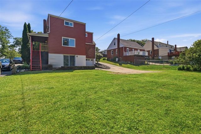 73 Clifford Dr, Green Tree, PA 15220