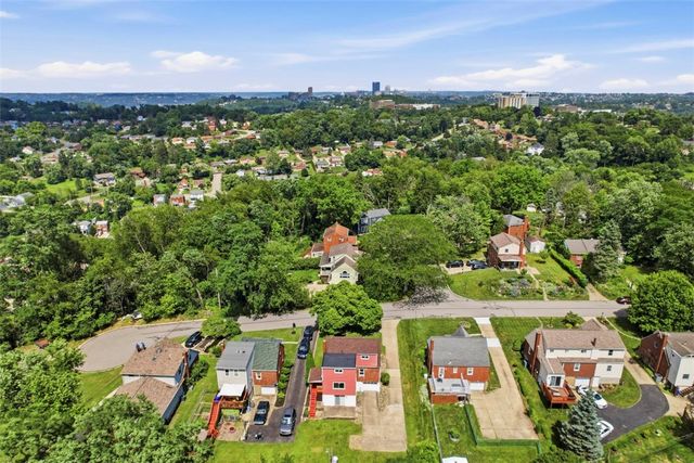 73 Clifford Dr, Green Tree, PA 15220