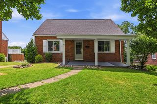 73 Clifford Dr, Green Tree, PA 15220