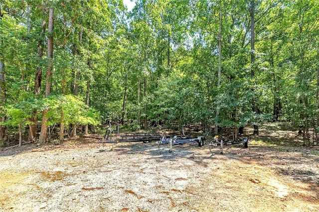 207 Quail Trail, Jackson, GA 30233