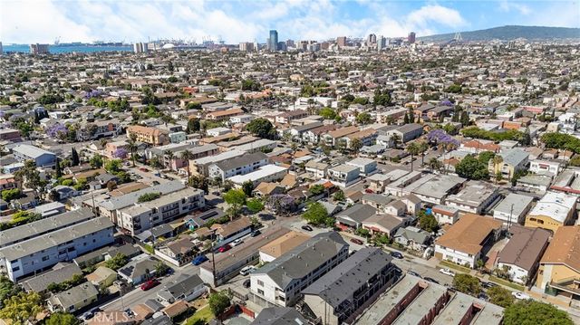 1126 Raymond Avenue, Long Beach, CA 90804