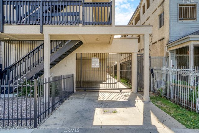 1126 Raymond Avenue, Long Beach, CA 90804