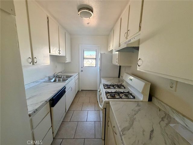 1126 Raymond Avenue, Long Beach, CA 90804