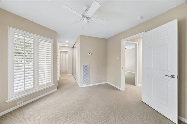 133 Sugarberry Circle, Houston, TX 77024