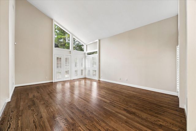 133 Sugarberry Circle, Houston, TX 77024