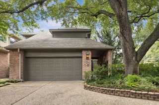 133 Sugarberry Circle, Houston, TX 77024