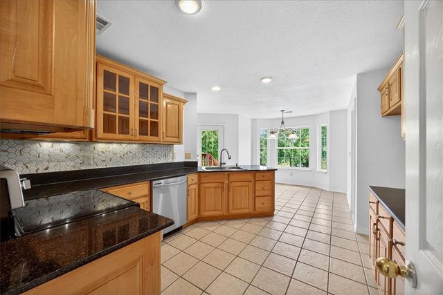 15 Bonnyrigg Drive, Bella Vista, AR 72715