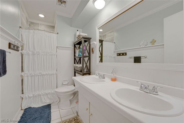 13 Meadowlawn Drive 2, Mentor, OH 44060