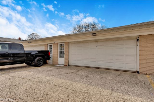 13 Meadowlawn Drive 2, Mentor, OH 44060