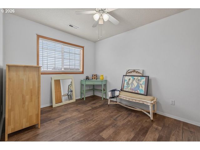 51685 Se 2ND St, Scappoose, OR 97056