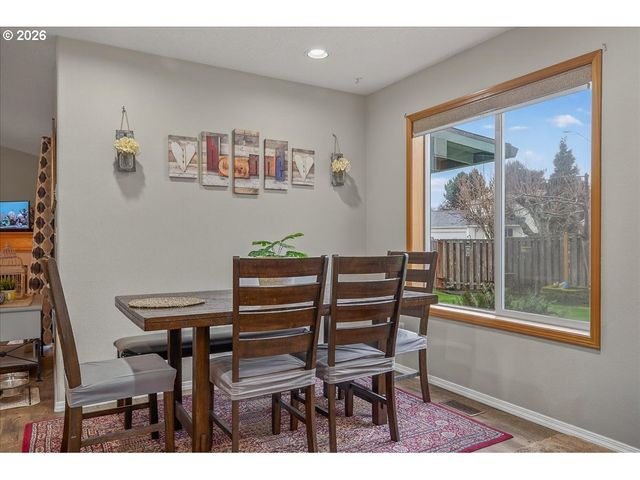 51685 Se 2ND St, Scappoose, OR 97056