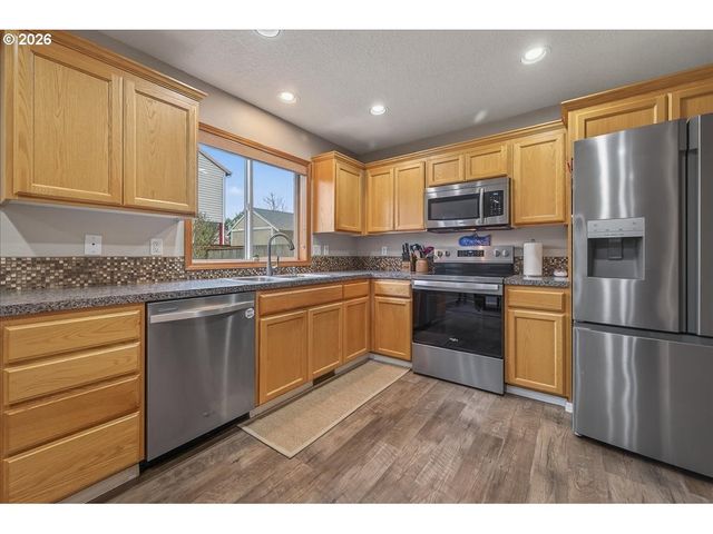 51685 Se 2ND St, Scappoose, OR 97056