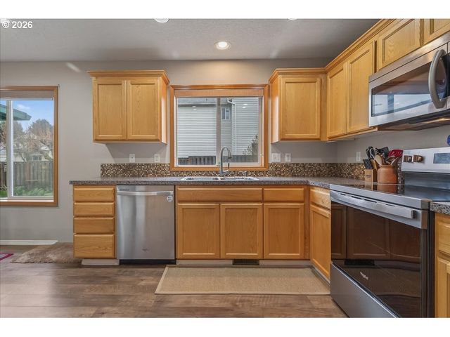 51685 Se 2ND St, Scappoose, OR 97056