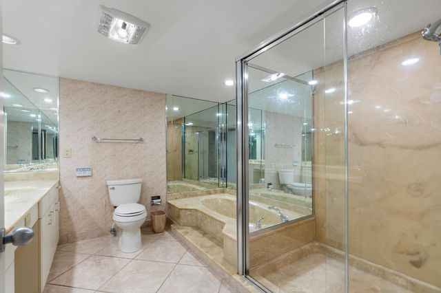 5080 N OCEAN Drive 12C, Singer Island, FL 33404