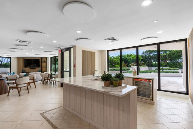 5080 N OCEAN Drive 12C, Singer Island, FL 33404